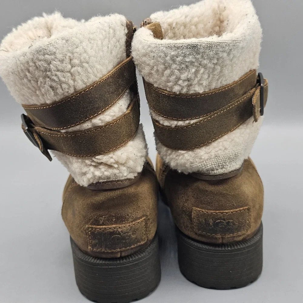 UGG Boots Women's 6.5 Blayre II Brown Leather Shearling Cuff Buckle Side